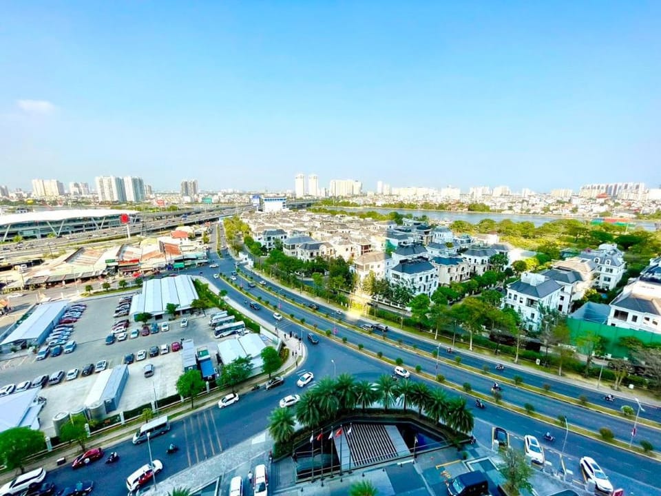 Căn hộ cao cấp 3 phòng ngủ ở Landmark 81 Apartment in Ho Chi Minh City