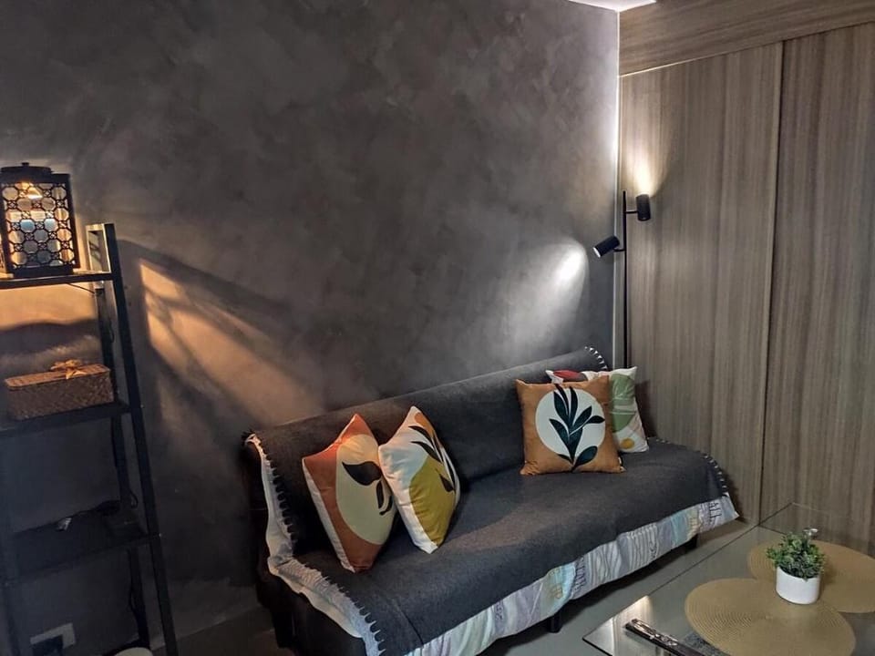 Staycation near Mall of Asia, Condotel KING Bed Apartment in Pasay