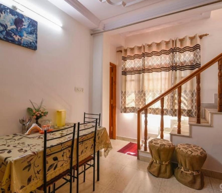 The Thistle Lodge  Apartment in Shimla