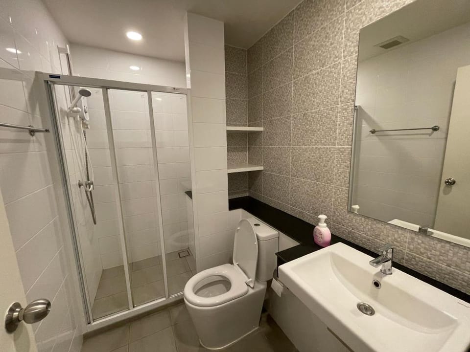 Escent Condo, Central Korat, 1-Bed, Pool, Fitness! Apartment in Laos