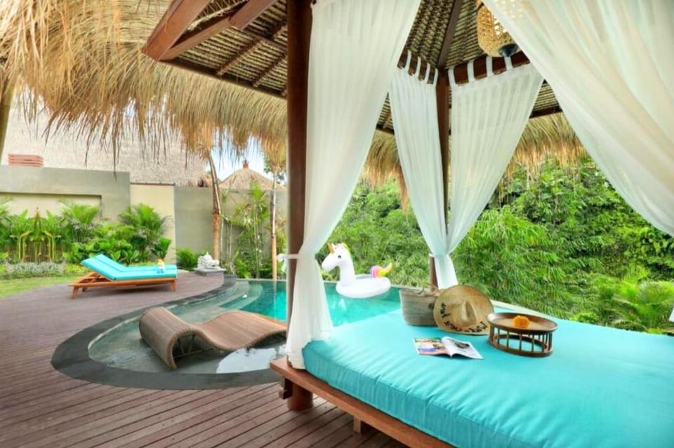 Romantic 1 BR W/ River and Private Pool #P21 Villa in Tampaksiring