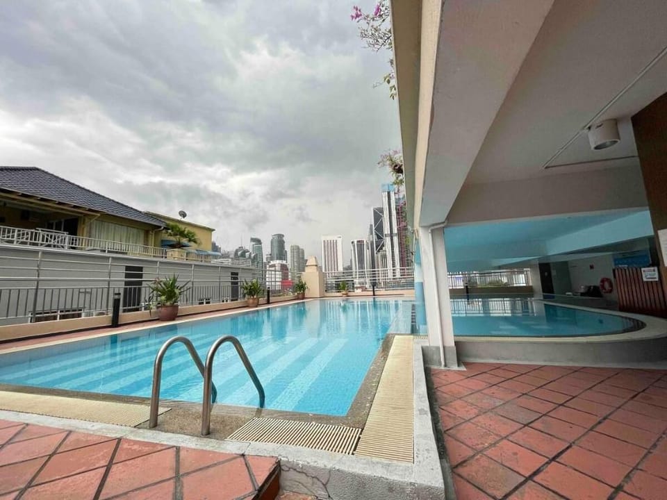 Stylish Studio 5m to KLCC l Netflix & Fast WiFI Vacation rental in Federal Territory of Kuala Lumpur