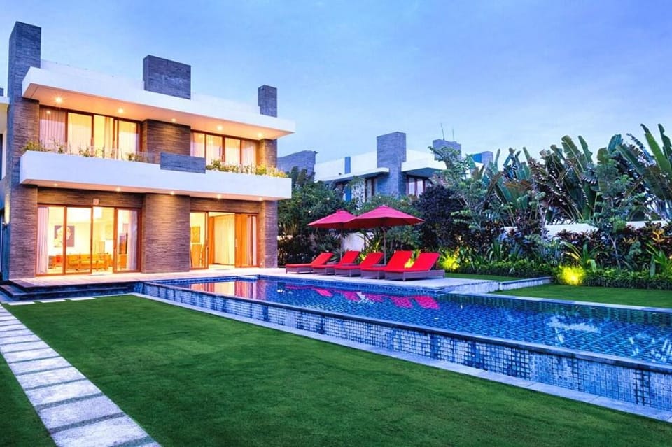 Kutus Keramas 5 Bedroom Private Pool Villa Vacation rental in Blahbatuh