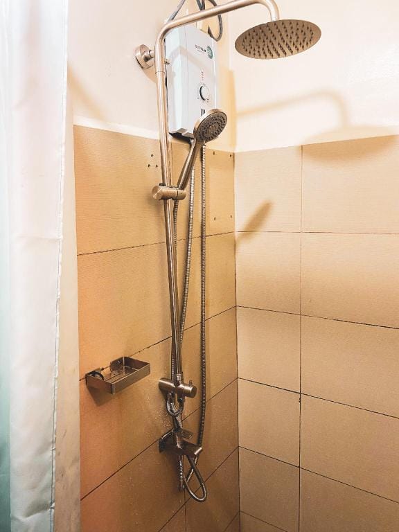 Condo in Manila with Balcony and Sunset View Apartment in Manila City