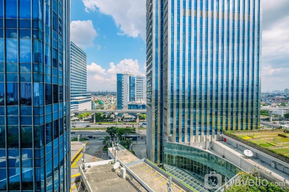 Modern and New 1BR Samara Suites Apt By Travelio Apartment in South Jakarta City