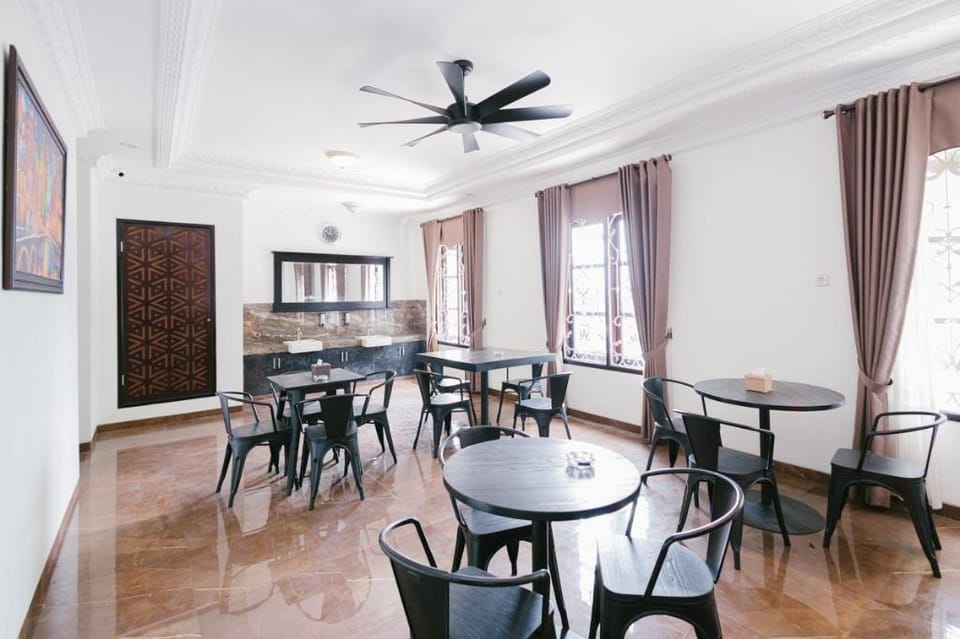 Urbanview Hotel Sultan Palace Malang by RedDoorz Hotel in East Java