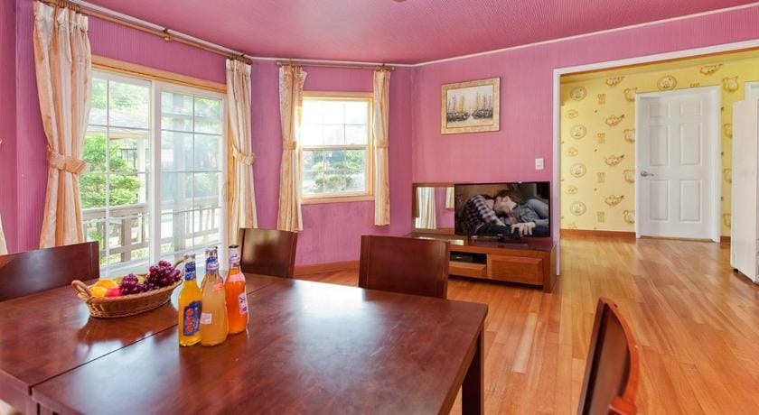 Yangpyeong Saneum Pension Bed and Breakfast in Gyeonggi-do