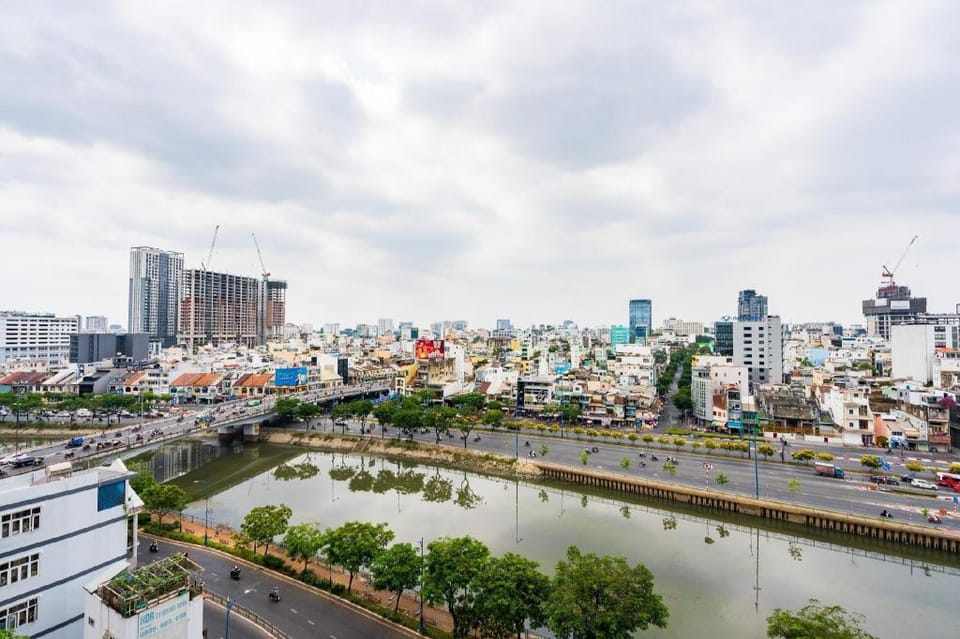 căn hộ 2Phòng ngủ MILLENNIUM 80m2, có ban công  Apartment in Ho Chi Minh City