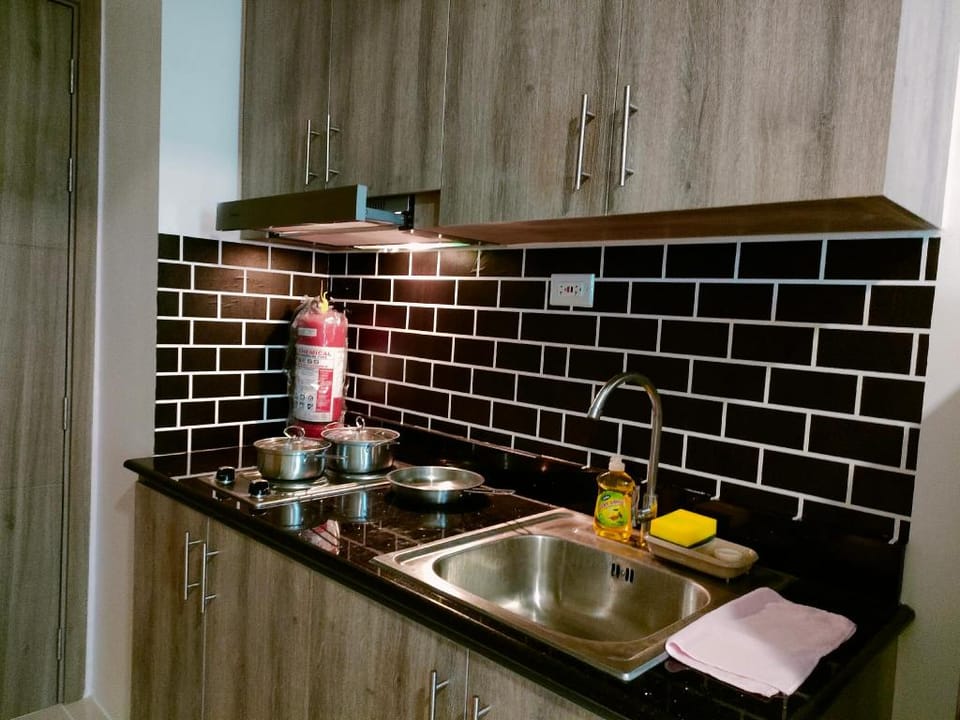 New open! Edsa City Lights view at Fame Residences Apartment in Mandaluyong