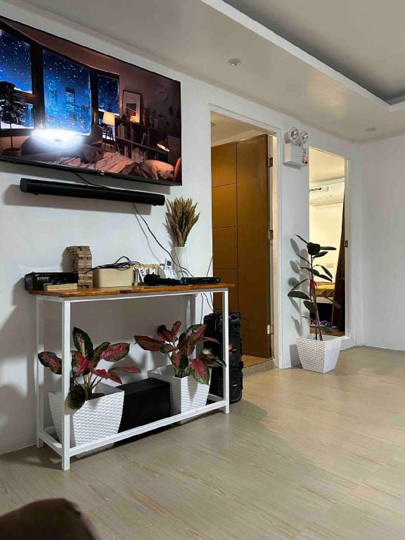 ACL Staycation with Swimming pool : Unit 1 Vacation rental in Region of Manila