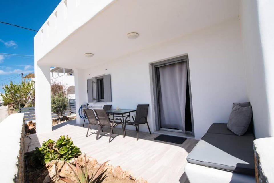 Naxos Agia Anna, Sunset View, Olive House Apartment in Naxos, Naxos and Lesser Cyclades, Greece