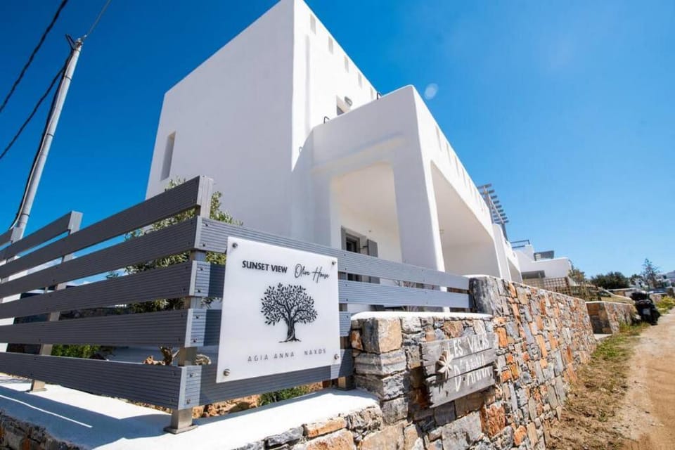 Naxos Agia Anna, Sunset View, Olive House Apartment in Naxos, Naxos and Lesser Cyclades, Greece