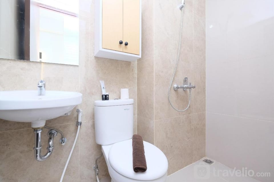 Relaxing Studio at Transpark Cibubur By Travelio Apartment in West Java