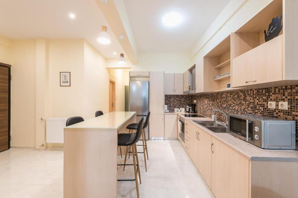 Elegant Home in Quiet Street by Cloudkeys Apartment in Athens