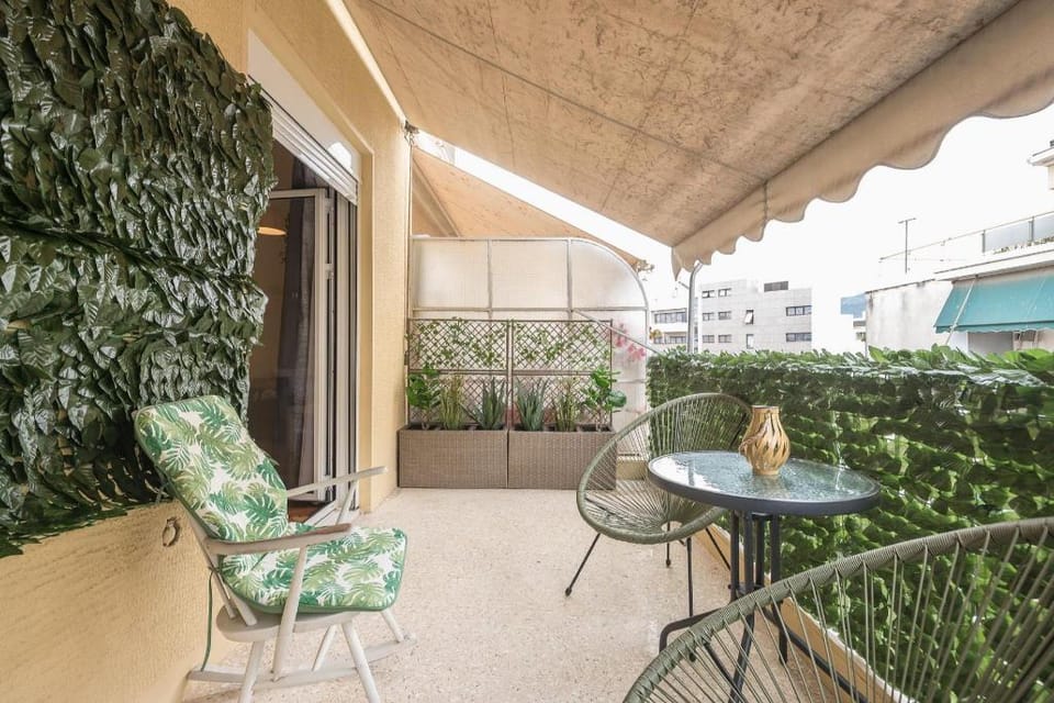 Supreme Suite with balcony by Cloudkeys Apartment in Athens