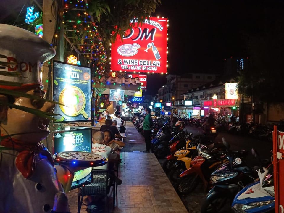 New nordic 芭提雅中天区靠近沙滩步行街2卧室公寓； Apartment in Pattaya City