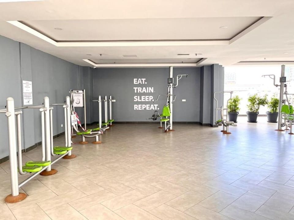 Melaka-Cozy 2-BR Retreat: AC, Street Views  Vacation rental in Malacca