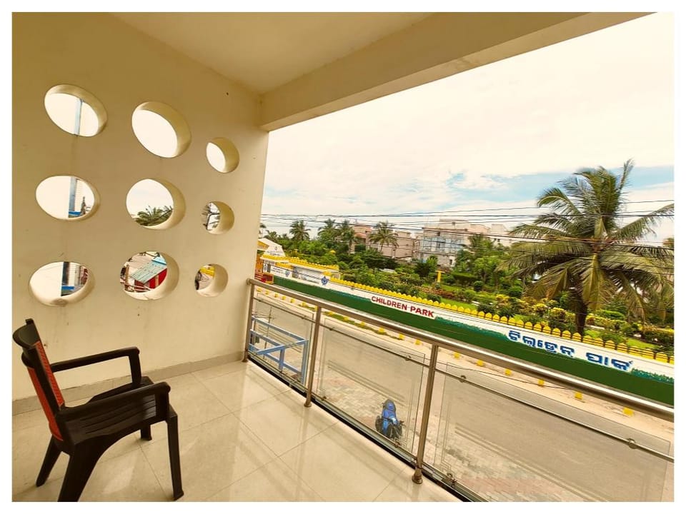 Goroomgo Hotel Shivangi Puri - Near Sea Beach Hotel in Puri