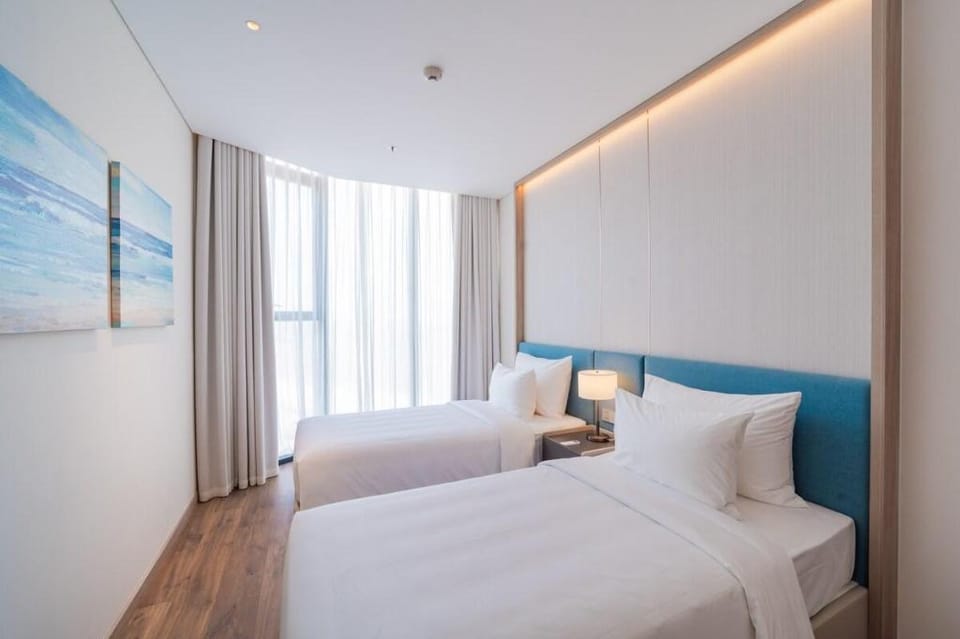 Căn hộ 2 phòng ngủ À La Carte Hạ Long Apartment in Laos