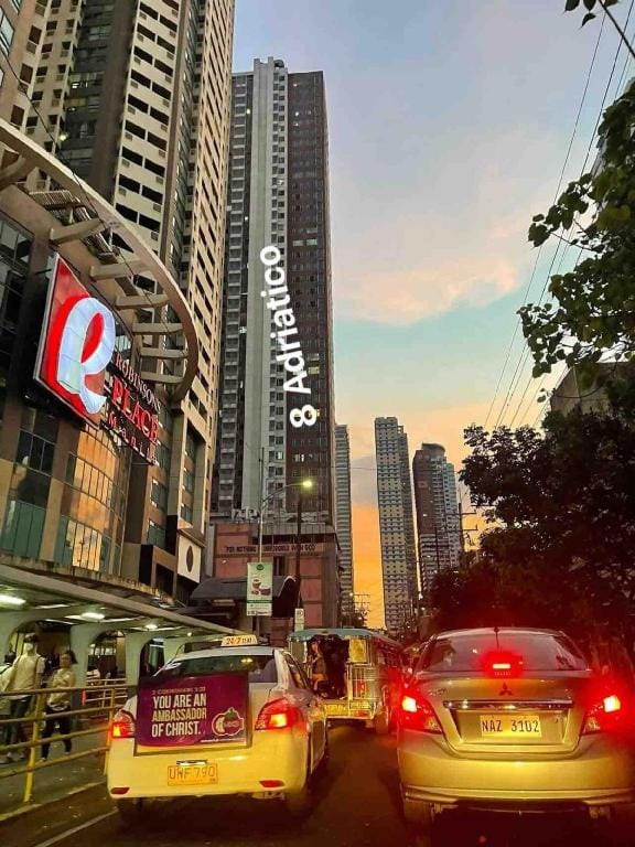 Rental Condo near UP-PGH, St Lukes and US Embassy Vacation rental in Manila City
