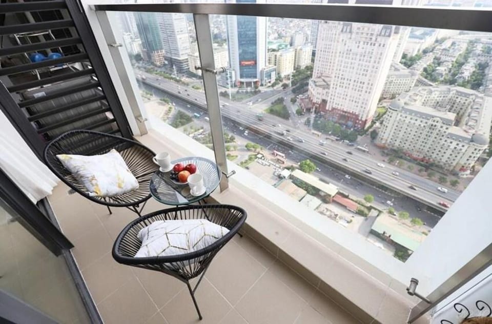 Two Brs Skylake Near Miding Korea Town  Ocean. Apartment in Laos