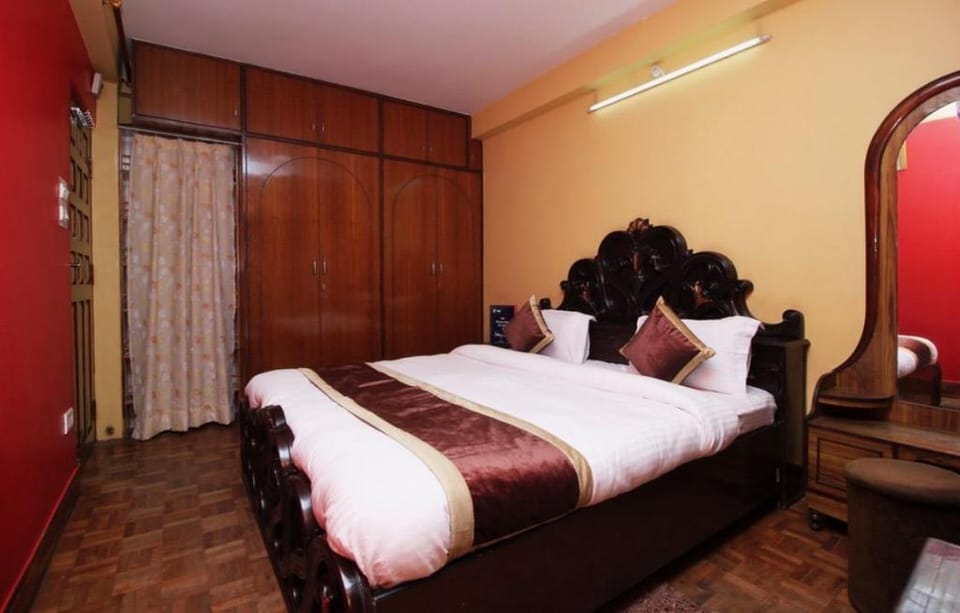 VPS Cottage Luxury Homestays near Mall Road of NTL Vacation rental in Uttarakhand