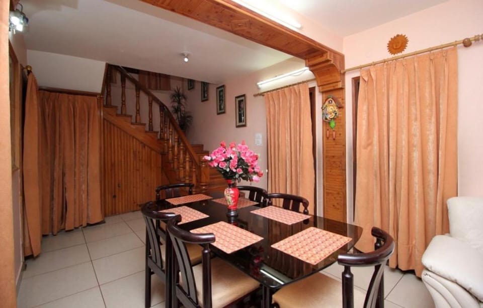 VPS Cottage Luxury Homestays near Mall Road of NTL Vacation rental in Uttarakhand