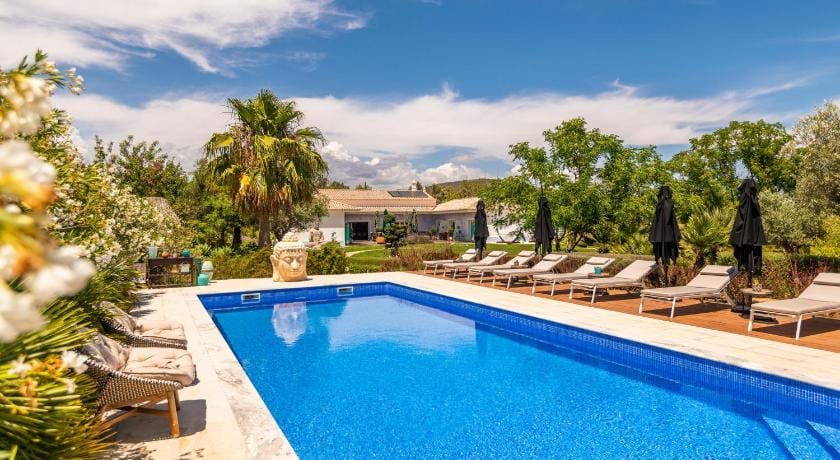 SeedsofSilence boutique hotel and retreat centre Bed and Breakfast in Olhão