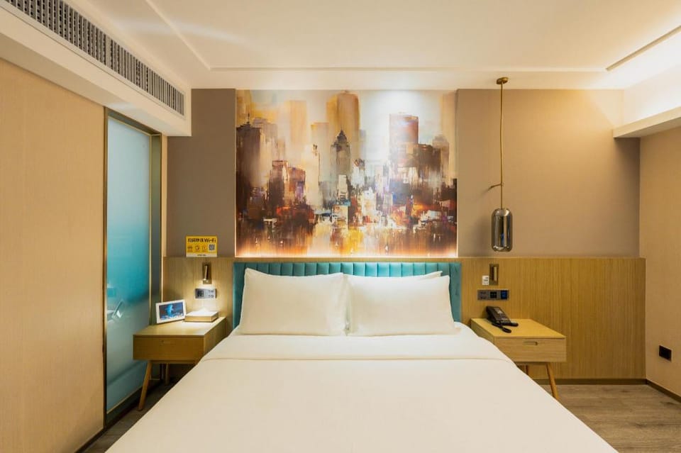 A广州火车站旁靠近白马服装城标准大床房 Vacation rental in Guangzhou