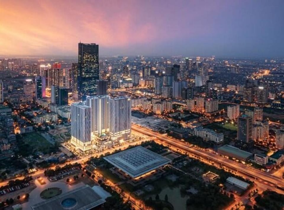 Happy 4PN 3WC VinHomes Westpoint Apartment in Laos