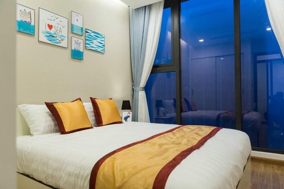Three BRs Super Pretty Metropolis Kim Ma Apartment in Hanoi