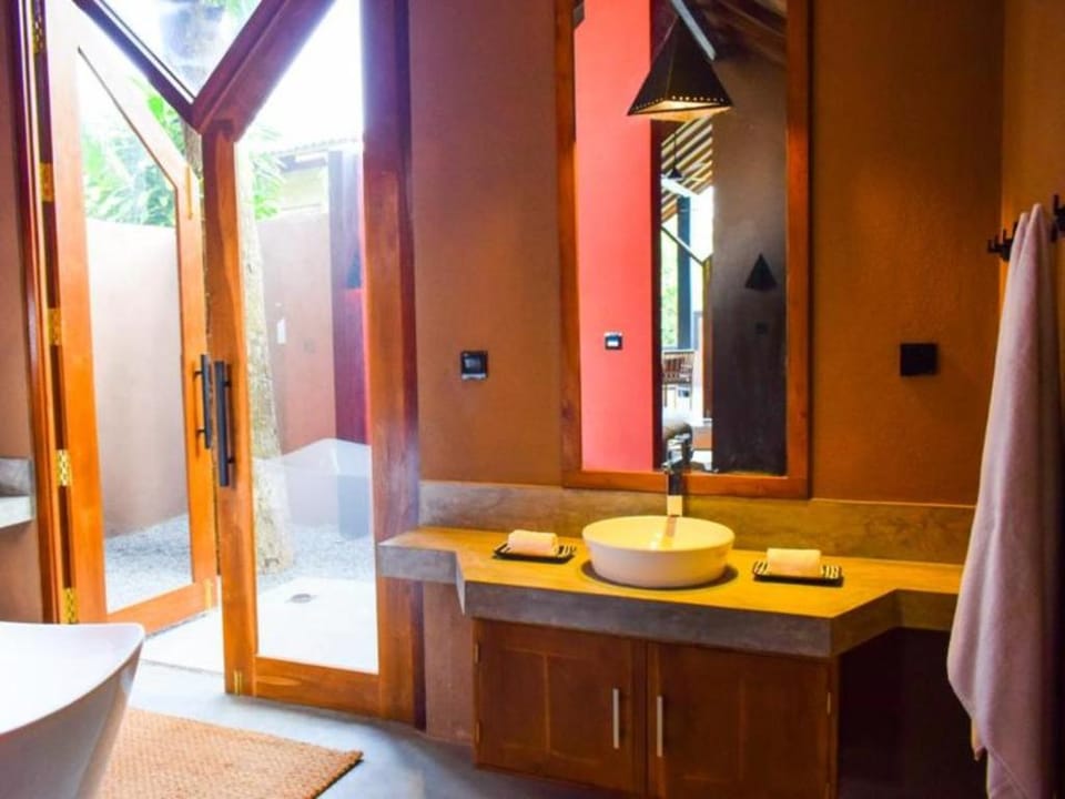 Nisala Suite Villa in Hikkaduwa
