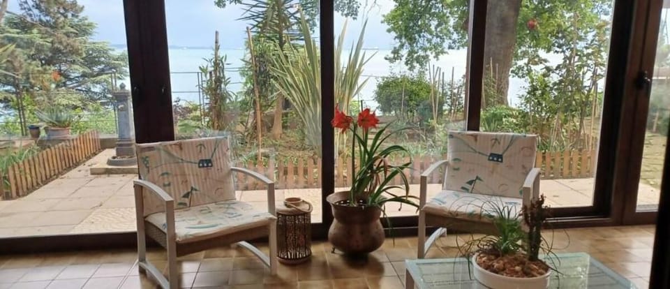 Brezza Marina - Appartamento in villa fronte mare Vacation rental in Trieste