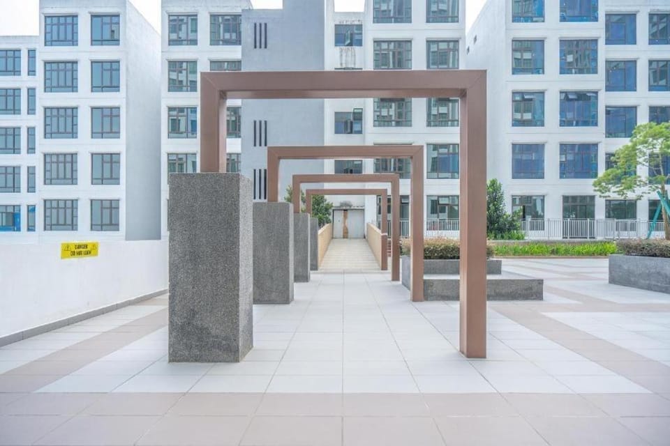 JB Kempas Luxury Condo w Free Parking Wi-fi TV Box Vacation rental in Johor Bahru