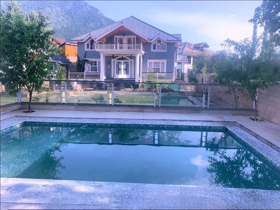 Upani Cottages Hotel in India