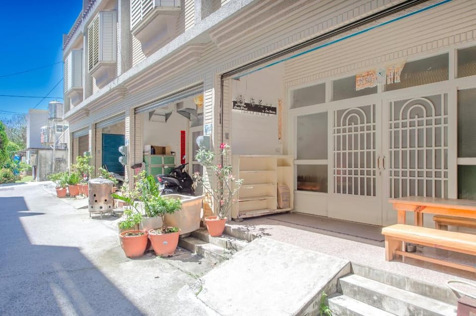 Sea Month Bed and Breakfast Bed and Breakfast in Kaohsiung