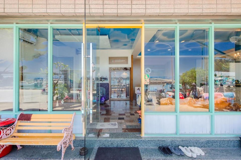 Sea Month Bed and Breakfast Bed and Breakfast in Kaohsiung