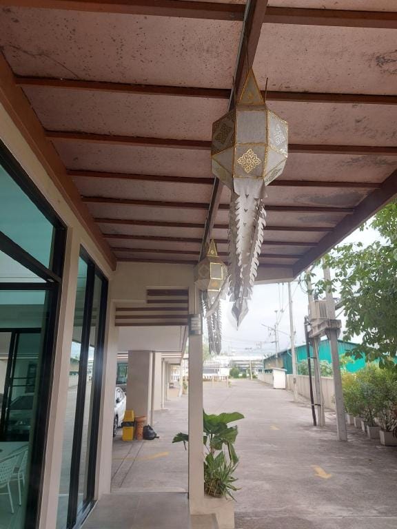 Cat Mama Penthouse(Vtwin building A) Apartment in Chiang Mai