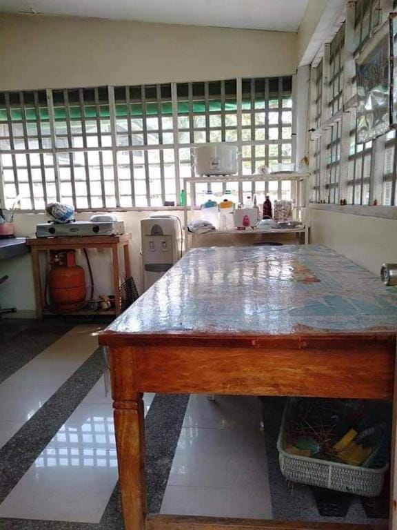 Triple N Homestay Beachfront House in Lobo Vacation rental in Calabarzon
