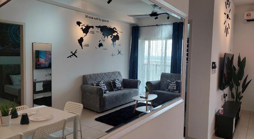 KLIA Travel Homestay - 3R 2B - WIFI & NETFLIX Apartment in Selangor, Malaysia