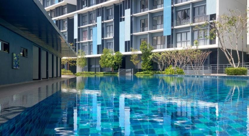 KLIA Travel Homestay - 3R 2B - WIFI & NETFLIX Apartment in Selangor, Malaysia