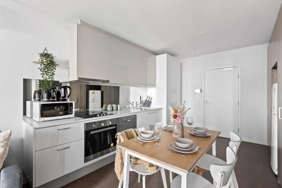 A 2BR Apt with City Views Next to Southern Cross Apartment in Melbourne