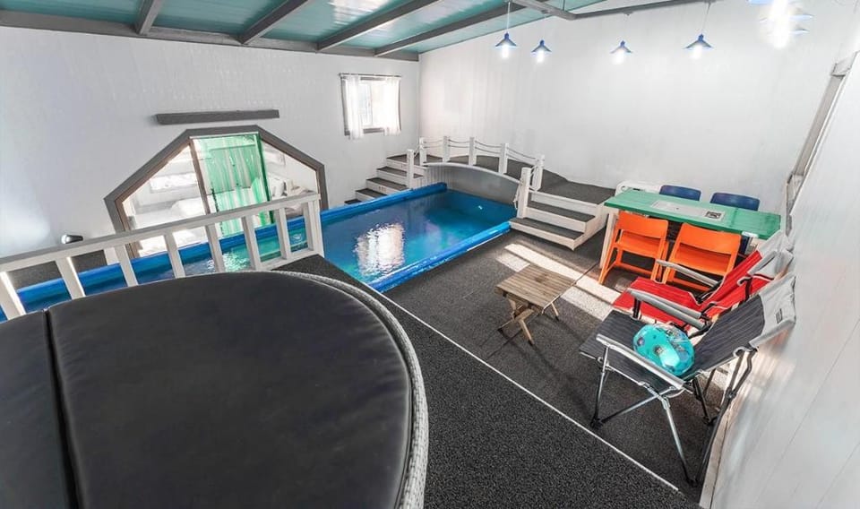 Sanjunghosoo Sanbital Pool Villa Bed and Breakfast in Gyeonggi-do