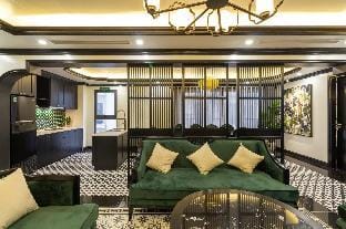 MOMO HOMESTAY HẠ LONG Villa in Laos