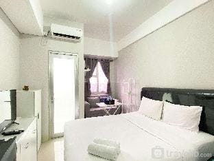 Warm Studio Transpark Juanda Bekasi By Travelio Apartment in West Java