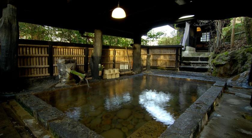 Yama no Yado Shinmeikan Hotel in Fukuoka Prefecture