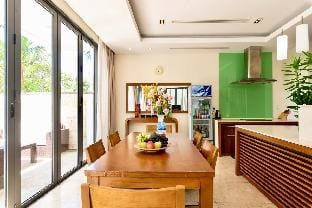 Luxury  Ocean Villa 3 bedrooms  close to the Beach Vacation rental in Hoa Hai