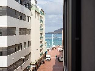 Lava Beach Home By CanariasGetaway Apartment in Las Palmas de Gran Canaria