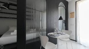 Poma 61 B Apartment in Milan