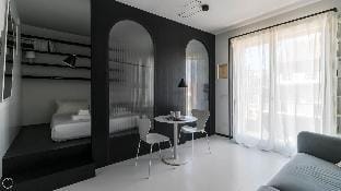 Poma 61 B Apartment in Milan